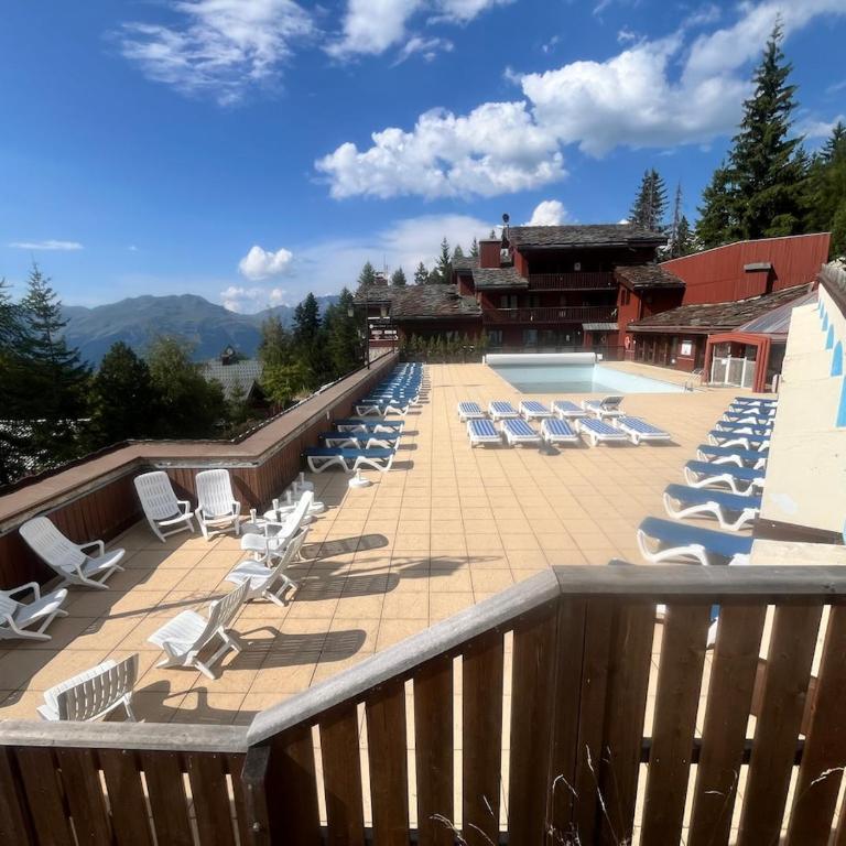 Duplex rénové, 10 couchages, piscine et sauna - Apartment - 40
