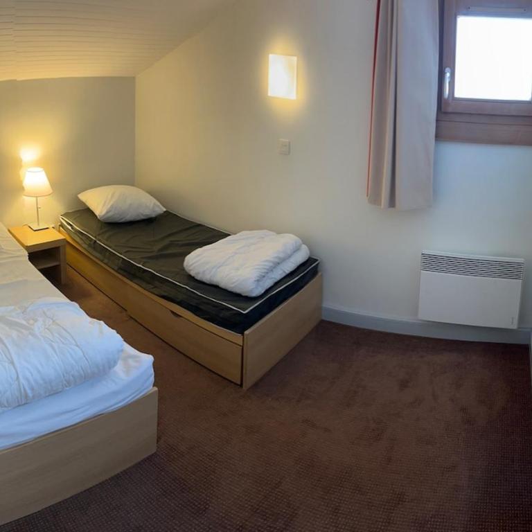 Duplex rénové, 10 couchages, piscine et sauna - Apartment - 26