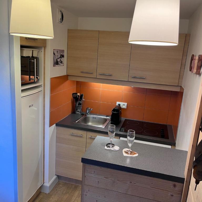 Duplex rénové, 10 couchages, piscine et sauna - Apartment - 13