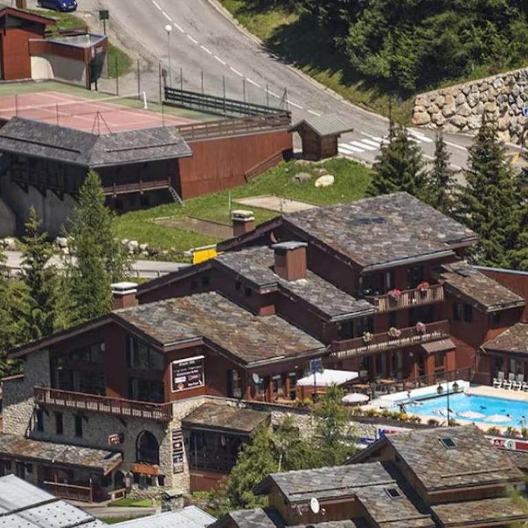 Duplex rénové, 10 couchages, piscine et sauna - Apartment - 62