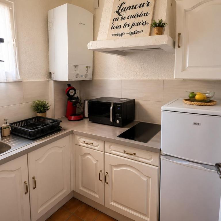 Studio Cocooning Boulouris - Studio Apartment - 16