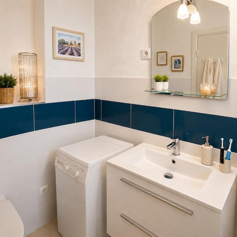 Studio Cocooning Boulouris - Studio Apartment - 17