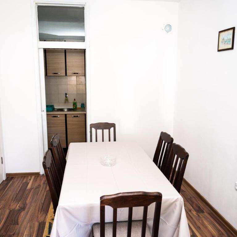 Apartment Jasovic - Apartment with Sea View - 11