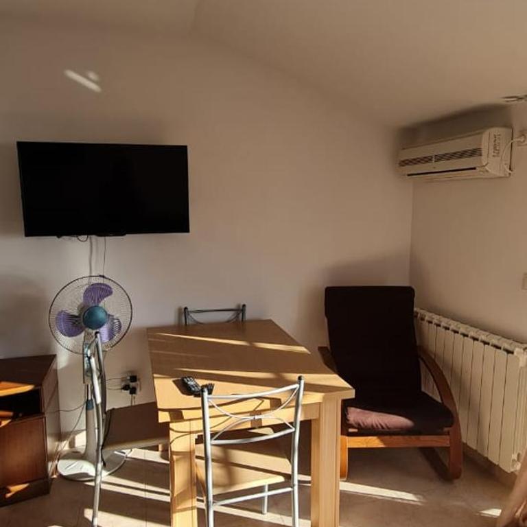 Emma - One-Bedroom Apartment - 2