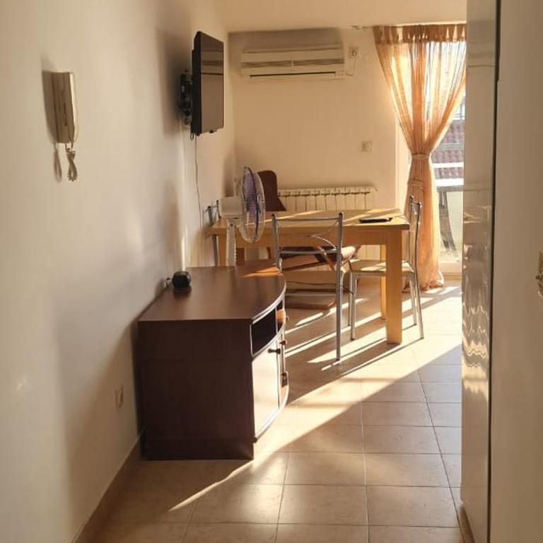 Emma - One-Bedroom Apartment - 8