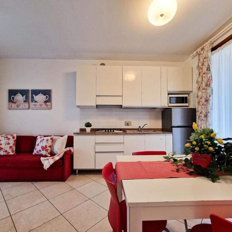 Spacious apartment with terraces and fireplace - Appartamento - 3