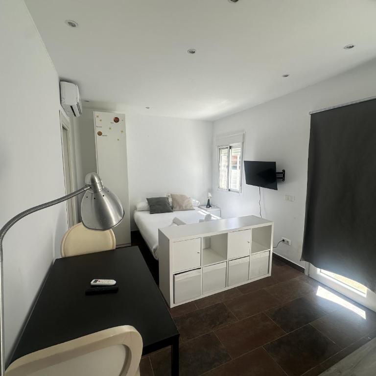 Cozy Studio with AC & Barbecue, close to the Sea - Studio - 3
