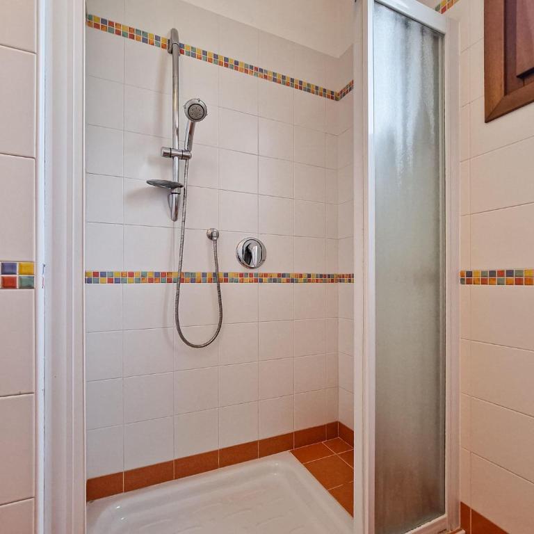 Beautiful flat in residence with pool - Appartamento - 20