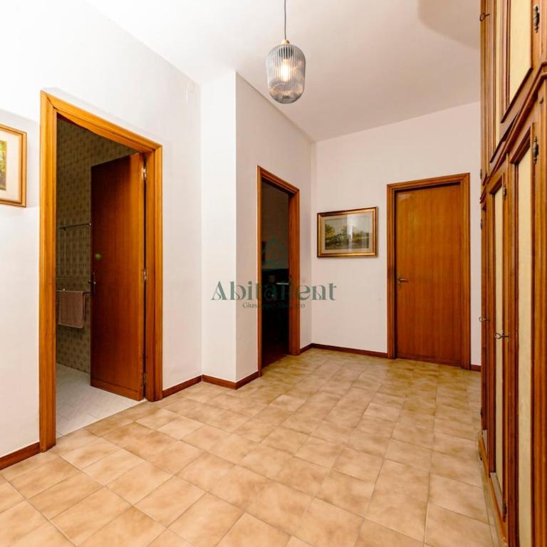 Four Rooms - Lecce - Appartamento Standard con 4 Camere da Letto - 58