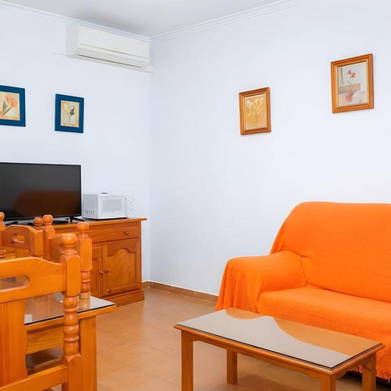 Apartamento con Balcon Garaje Aire acondicionado centrico solo fse alquila a Familia y Parejas - Appartement - 7