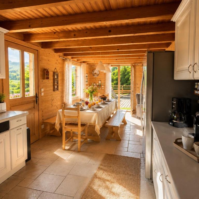 Charming family Chalet for 8 people, with private Hot Tub - Chalet - 6