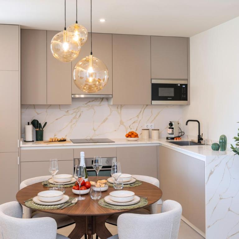 The Estepona Green Escape - Apartamento de 2 dormitorios con balcón - 13