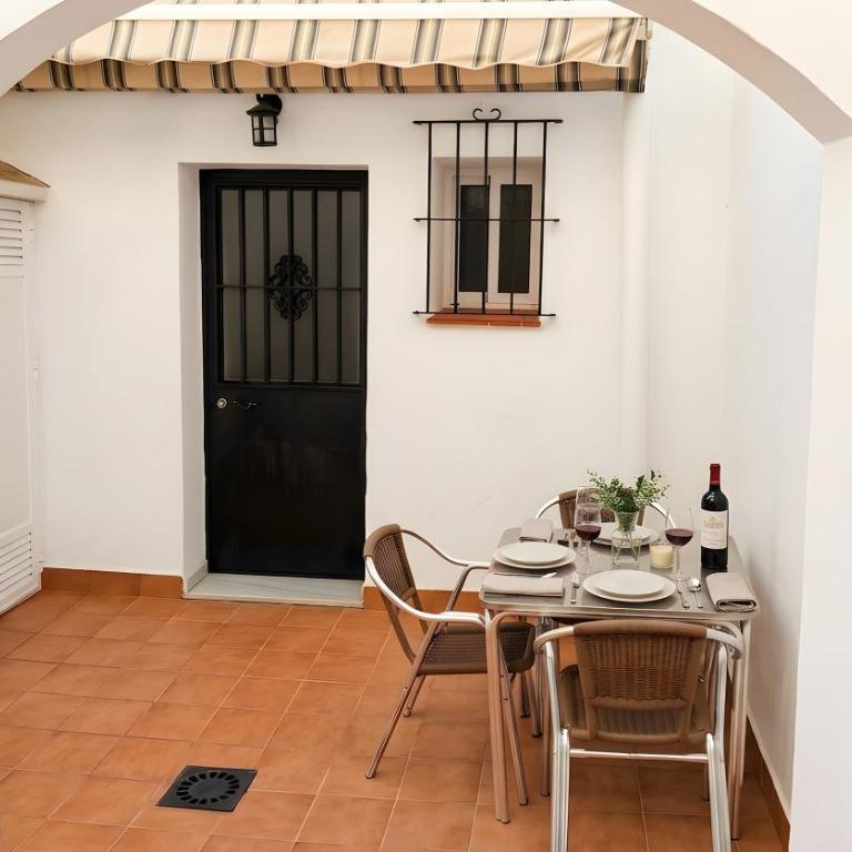 Apartamento Con aire acondicionado y patio ideal para mascosta Solo alquilamos familias y parejas - Appartement - 1