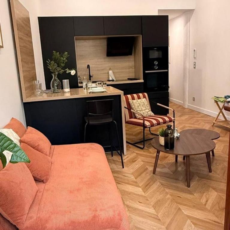 Cœur d Avignon proche du palais - Apartment with City View - 10