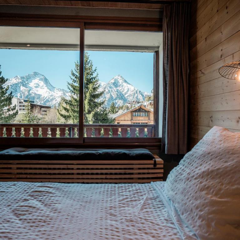 Hotel Les Lutins - Chambre Double - Vue sur Montagne - 1