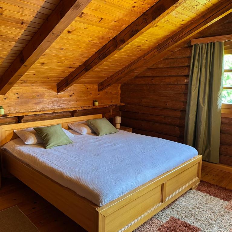 Pine River Dobrenica - Three-Bedroom Chalet - 25