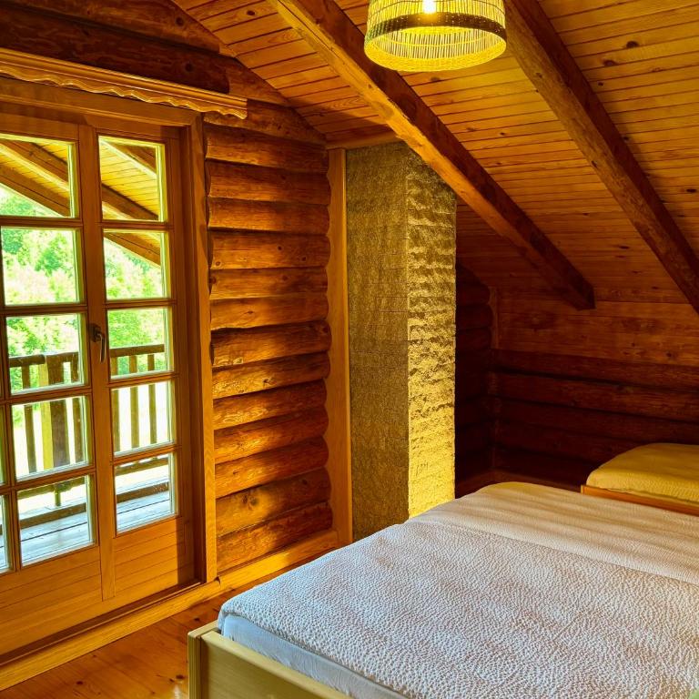 Pine River Dobrenica - Three-Bedroom Chalet - 30