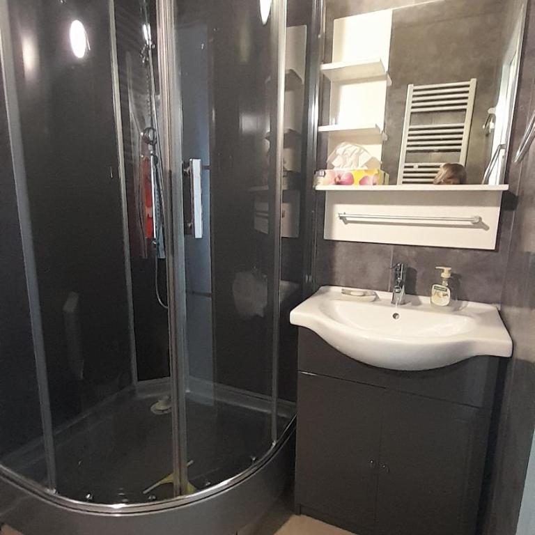 T2 en duplex spacieux et central - Apartment mit 2 Schlafzimmern - 8