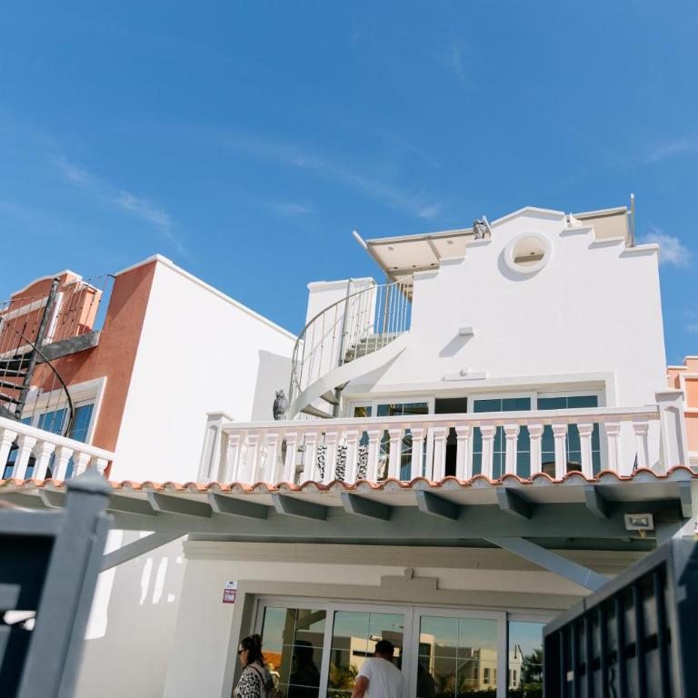 Modern 2BR Villa Private Heated Pool, BBQ, Aircon in Costa Adeje by Aqua Vista Tenerife - Villa con Piscina Privata - 73