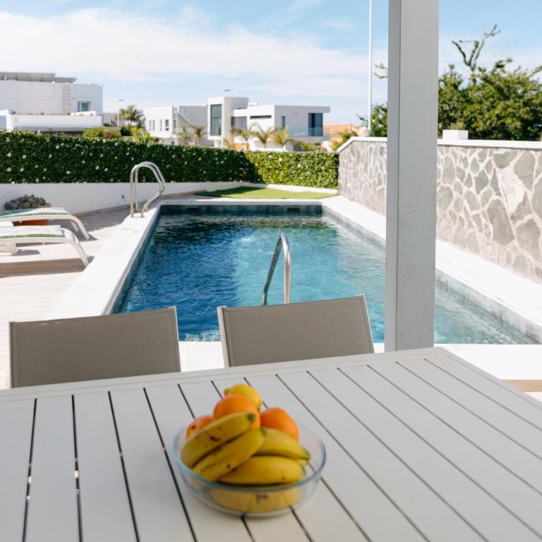 Modern 2BR Villa Private Heated Pool, BBQ, Aircon in Costa Adeje by Aqua Vista Tenerife - Villa con Piscina Privata - 76