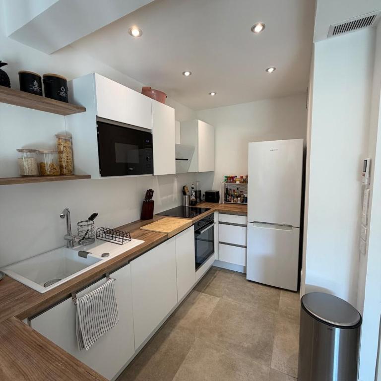 Cozy apartment - sunny terrace avec Clim et parking - Appartement 1 Chambre - 4