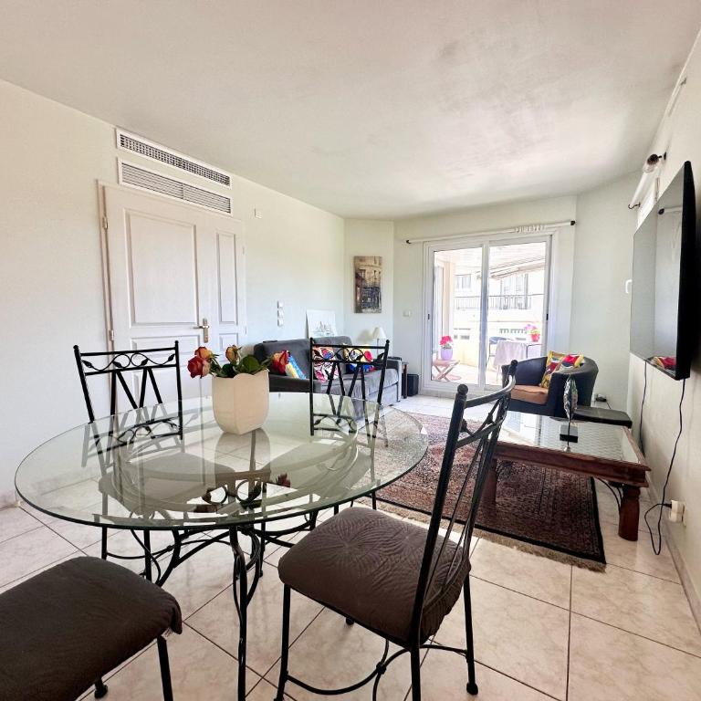 2 pièces gare Antibes proche port - Appartement - 6