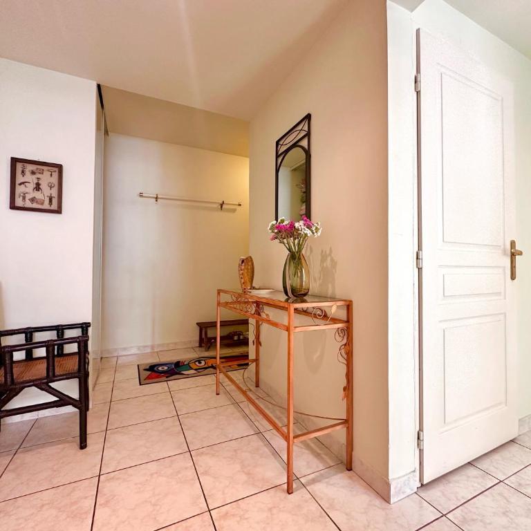 2 pièces gare Antibes proche port - Appartement - 27