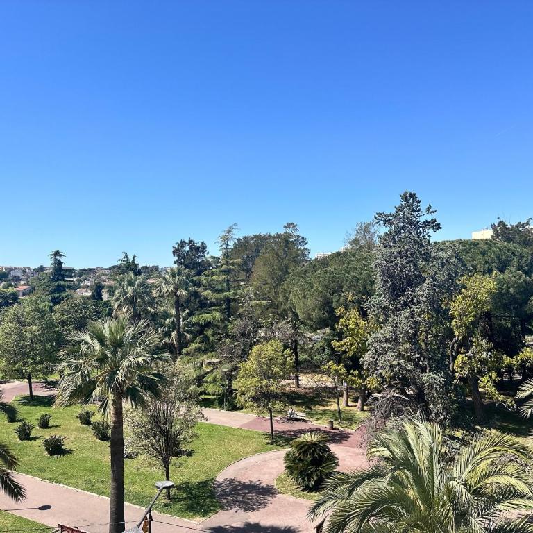 2 pièces gare Antibes proche port - Appartement - 32