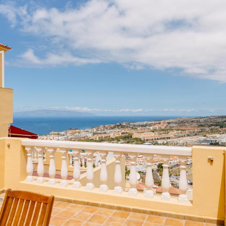 Bright 1BR with Private Terrace & Views &Pool by Aqua Vista Tenerife - One-Bedroom Premium Apartment with Ocean View - 8