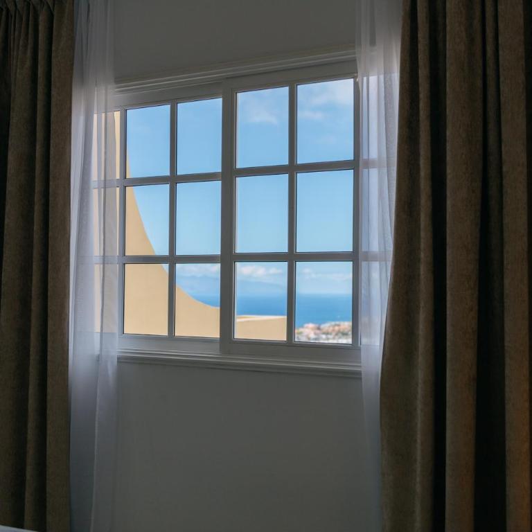 Bright 1BR with Private Terrace & Views &Pool by Aqua Vista Tenerife - One-Bedroom Premium Apartment with Ocean View - 36