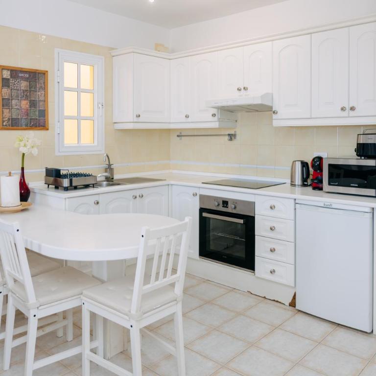 Bright 1BR with Private Terrace & Views &Pool by Aqua Vista Tenerife - One-Bedroom Premium Apartment with Ocean View - 34