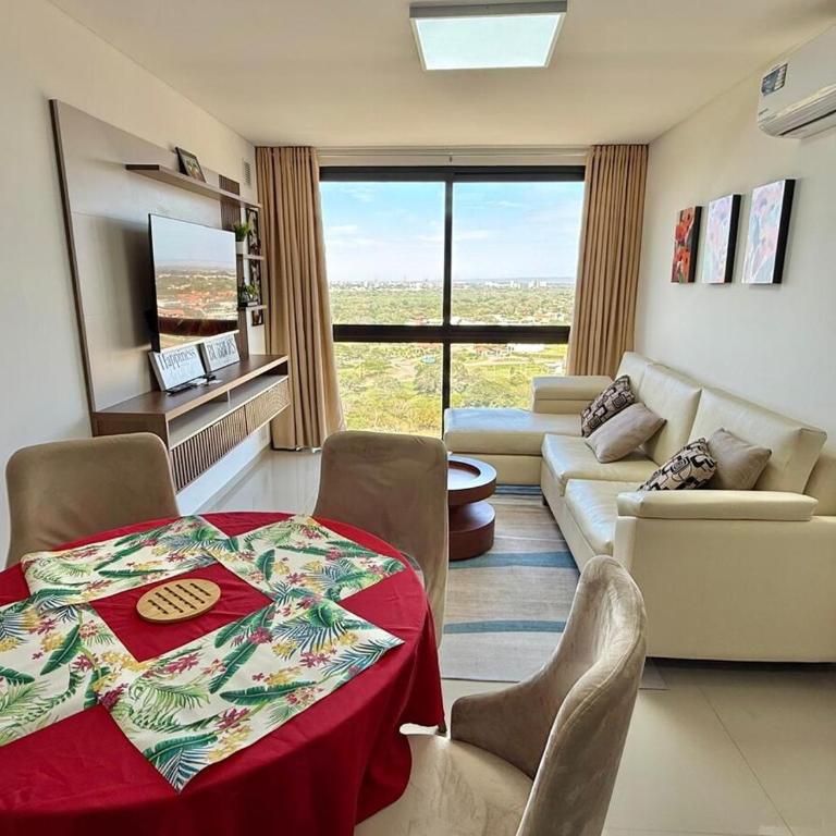 Luxury 2 and 2 apartment with lots of amenities - Two-Bedroom Apartment - 14