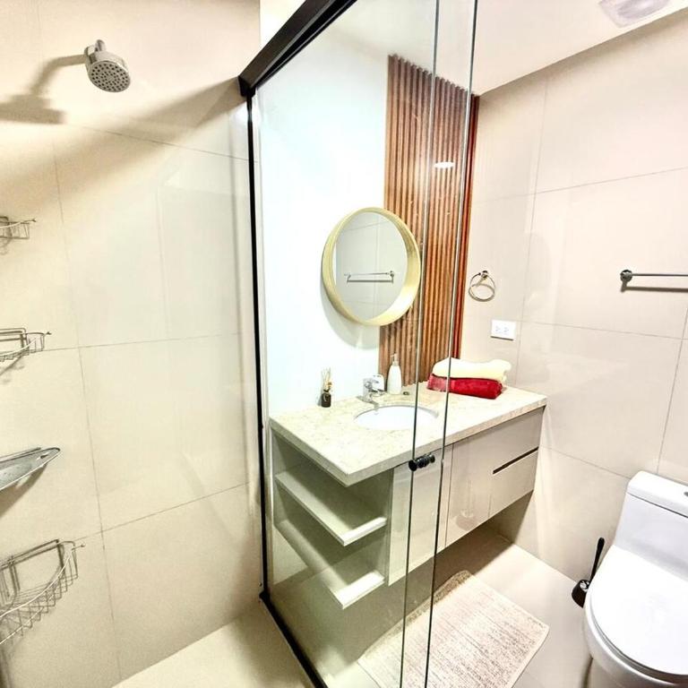 Luxury 2 and 2 apartment with lots of amenities - Two-Bedroom Apartment - 16