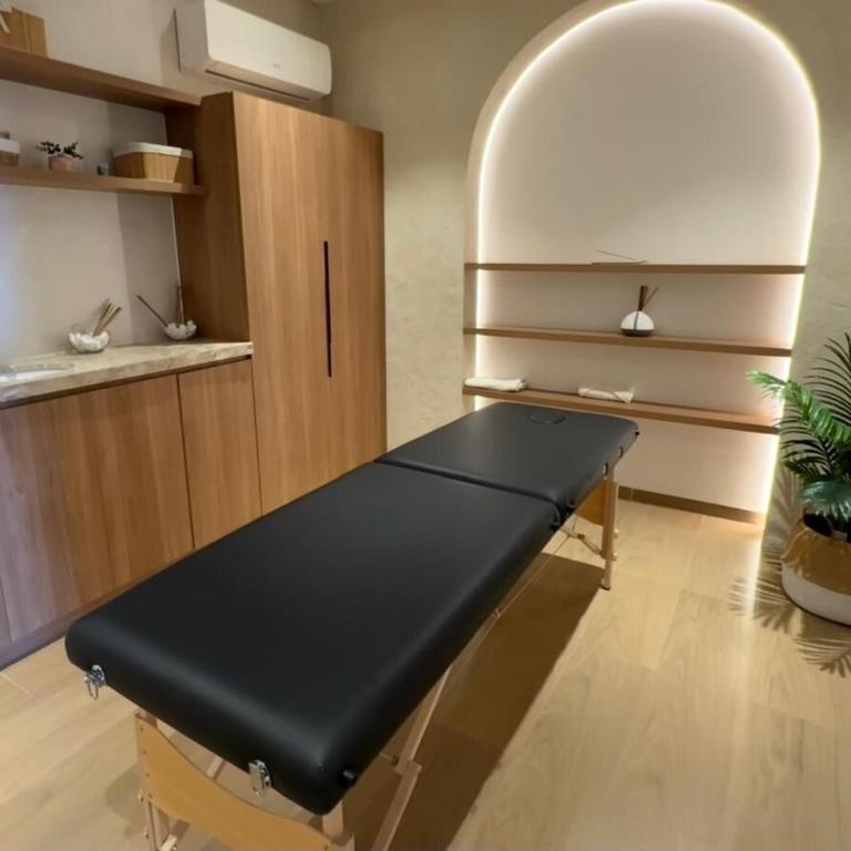 Luxury 2 and 2 apartment with lots of amenities - Two-Bedroom Apartment - 17