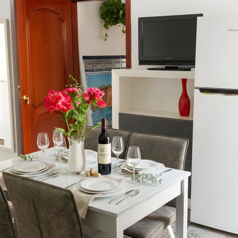 Apartamento con con balcon ideal para familias cerca de la playa - Apartment - 4