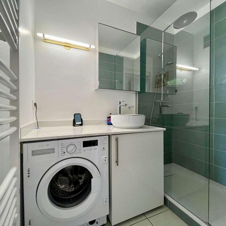 Appartement 2 pièces avec clim et terrasse à Cavalaire-sur-Mer - FR-1-226B-202 - Apartment - 11