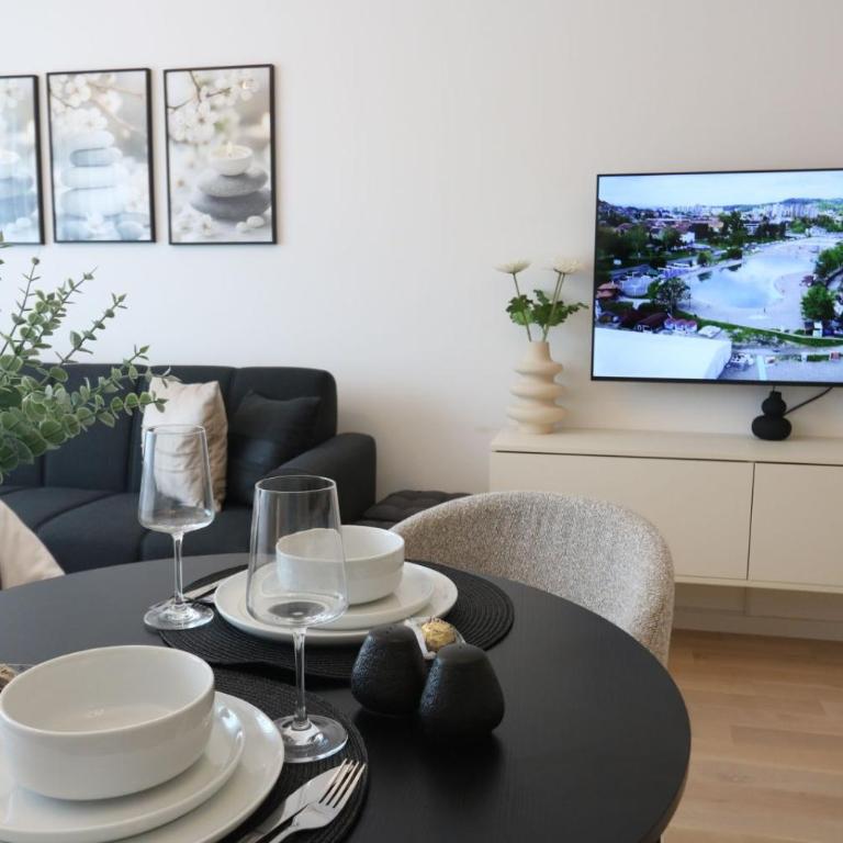 Salt Oasis Luxury Retreat - One-Bedroom Apartment - 11