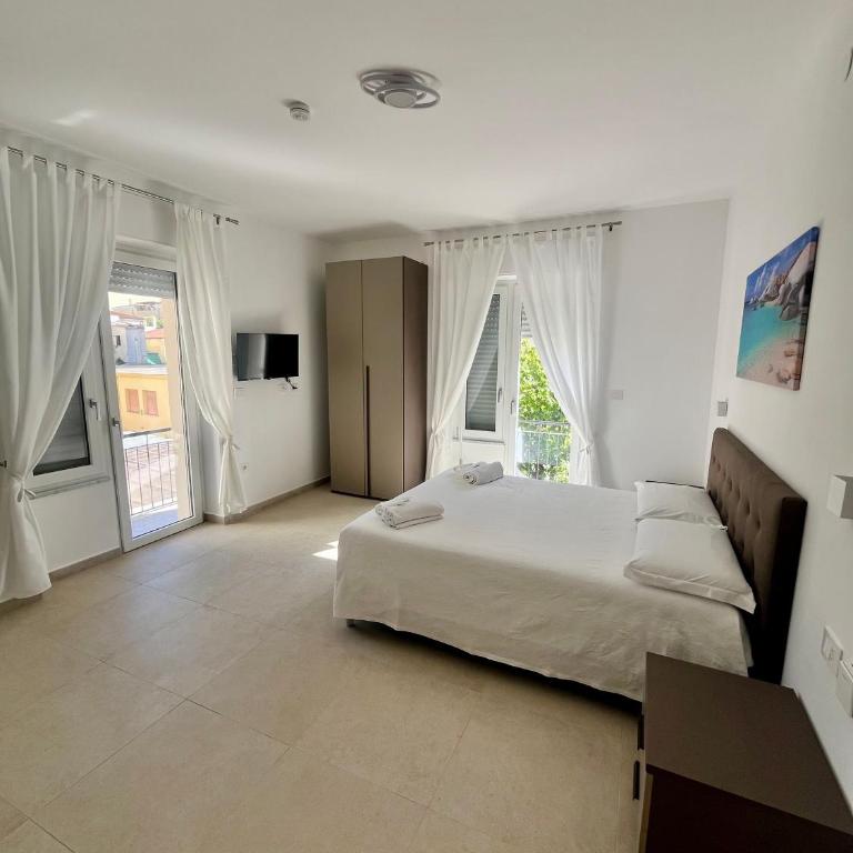 Perla della Riviera - Superior King Room - 1