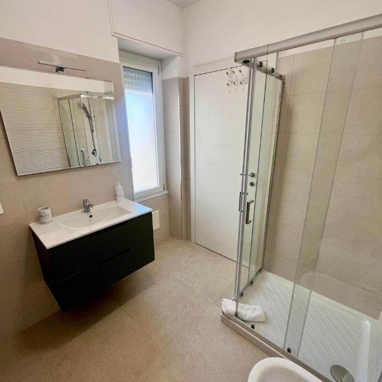 Perla della Riviera - Superior King Room - 5
