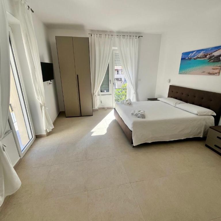 Perla della Riviera - Superior King Room - 9