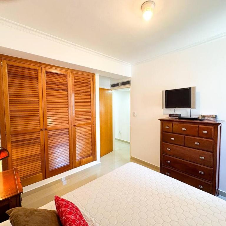 Spacious & Convenient, Comfortable Apartment In La Campiña, CCS - Apartamento Suite de 3 dormitorios - 29