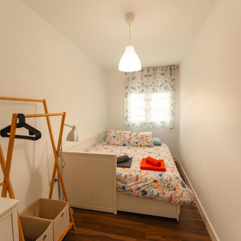 Modern apartment with pool, 5 minutes from the beach - Apartment mit 3 Schlafzimmern - 6
