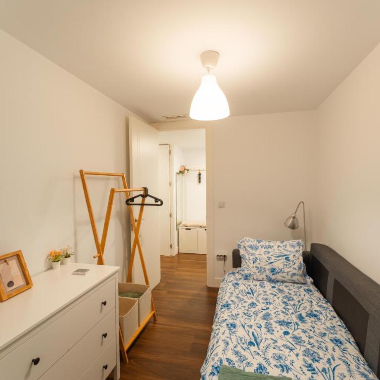 Modern apartment with pool, 5 minutes from the beach - Apartment mit 3 Schlafzimmern - 7