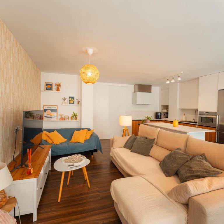 Modern apartment with pool, 5 minutes from the beach - Apartment mit 3 Schlafzimmern - 14