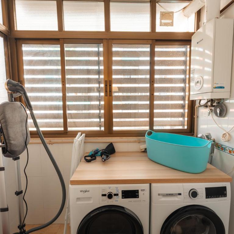 Modern apartment with pool, 5 minutes from the beach - Apartment mit 3 Schlafzimmern - 40