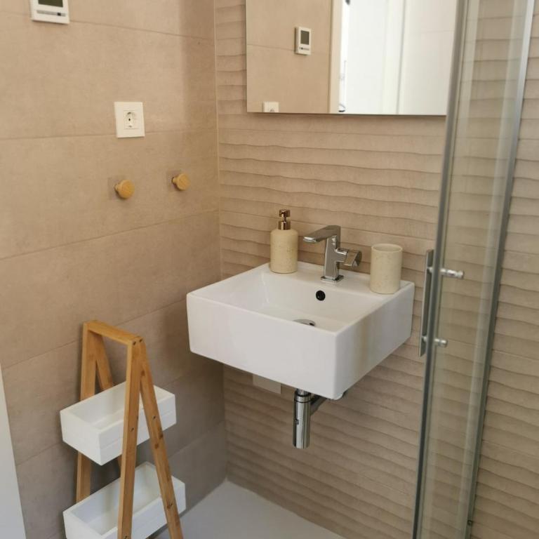 Luxury Apartment with Private Pool & XXL Terrace - Two-Bedroom Apartment - 18