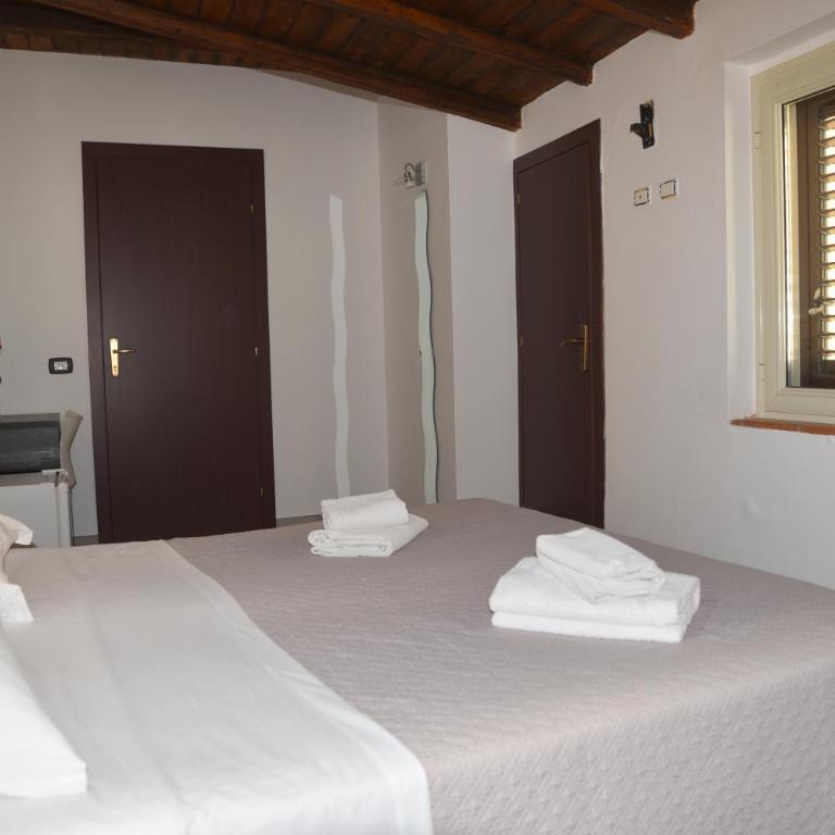 B&B Garden in the city - Camera Matrimoniale con Bagno Privato - 5