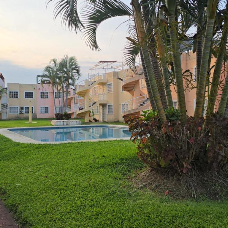 Departamento muy cerca de Mundo Imperial - Apartamento de 2 dormitorios - 21