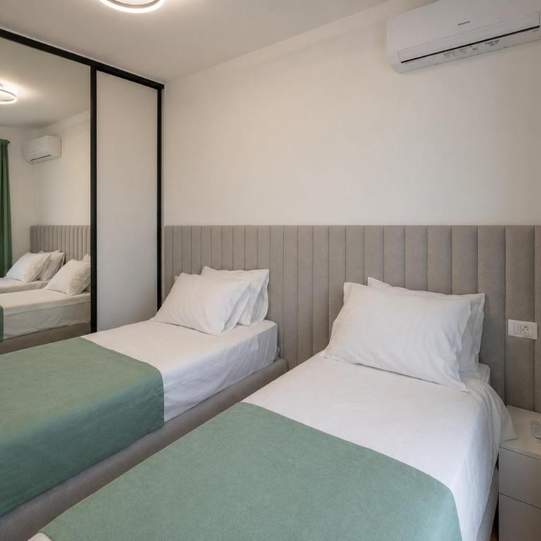 Sea & Spa Escape Apartments - Deluks Apartman sa 2 Spavaće Sobe i Balkonom - 16