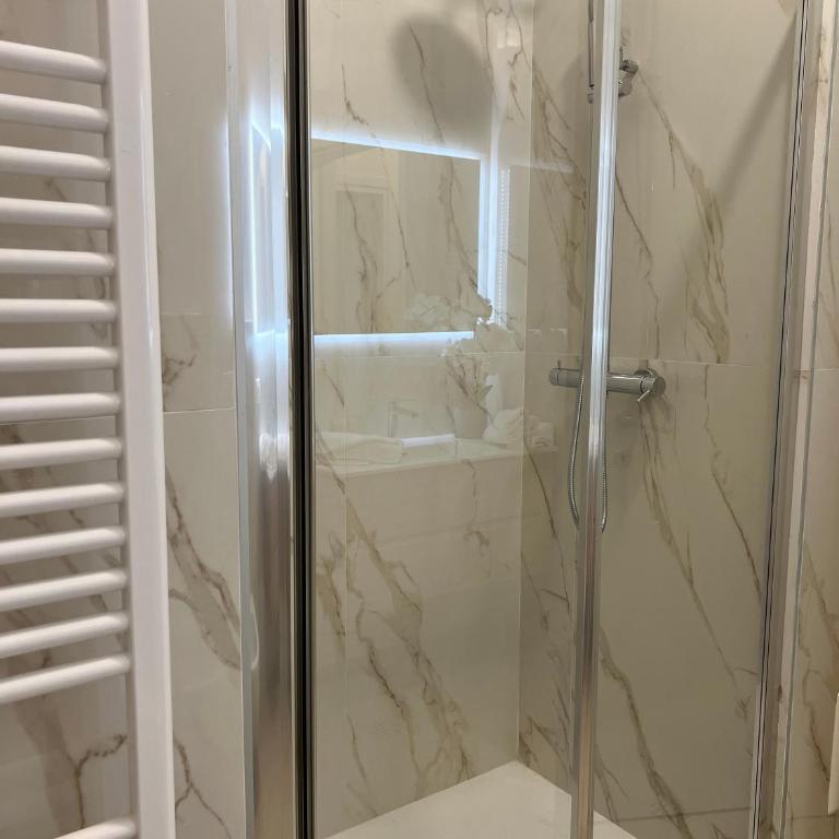APPARTAMENTO ARENA DI VERONA 120MQ NETFLIX, WIFI e AIR CONDITIONING - Appartamento con 2 Camere da Letto - 32